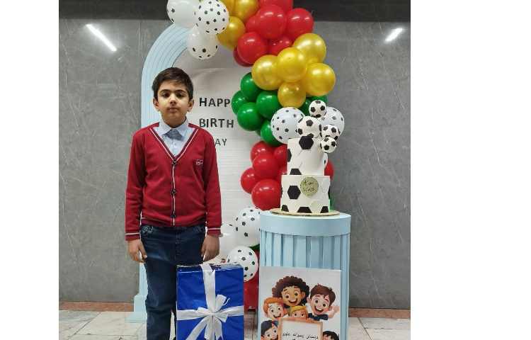 برگزاری تولد دانش آموزان دی ماهی 5