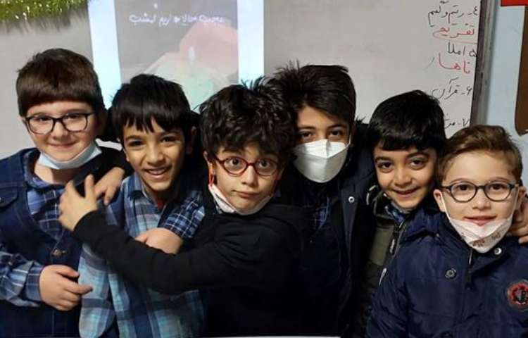 برگزاری تولد متولدین بهمن ماه پایه دوم دبستان 1