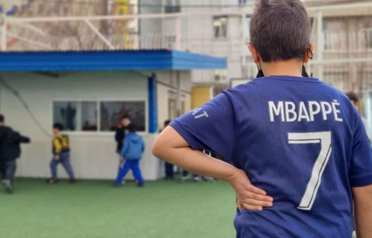 برگزاری جشنواره مسابقات ورزشی دبستان علوی 9
