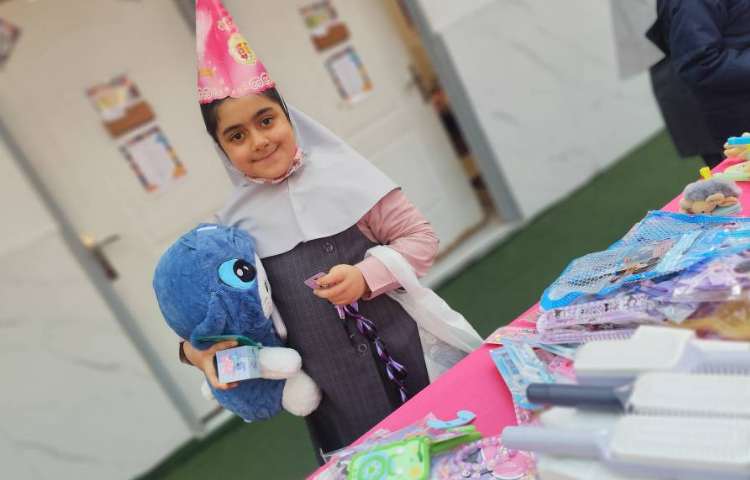 برگزاری جشن تولد جایزه ها 104