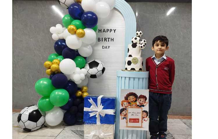 برگزاری جشن تولد دانش آموزان متولد آذرماه 14