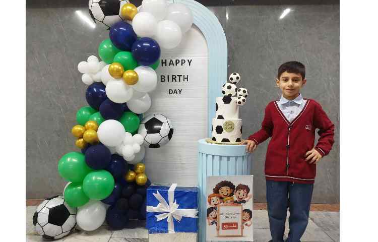 برگزاری جشن تولد دانش آموزان متولد آذرماه 21