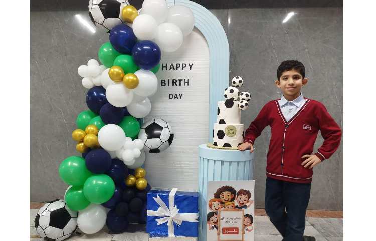 برگزاری جشن تولد دانش آموزان متولد آذرماه 25