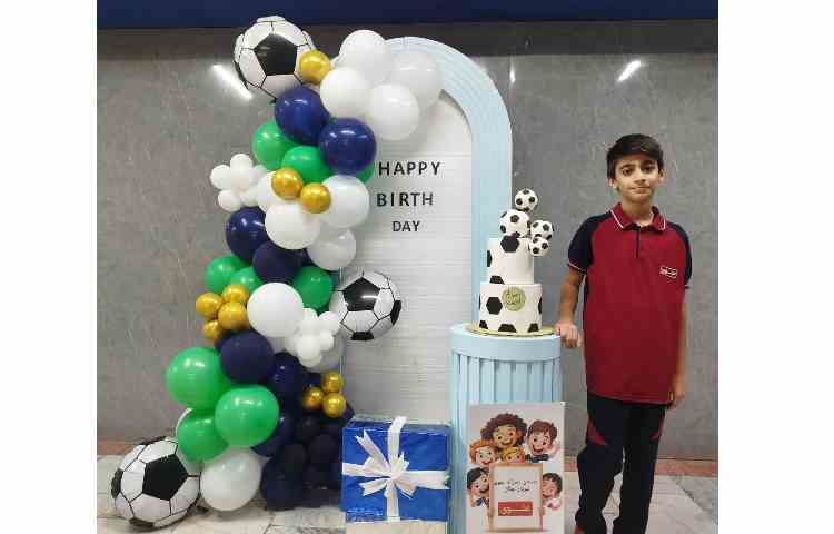 برگزاری جشن تولد دانش آموزان متولد آذرماه 26