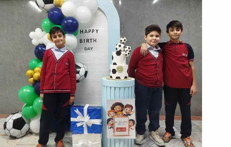 برگزاری جشن تولد دانش آموزان متولد آذرماه 28