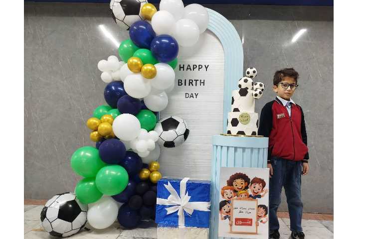 برگزاری جشن تولد دانش آموزان متولد آذرماه 9