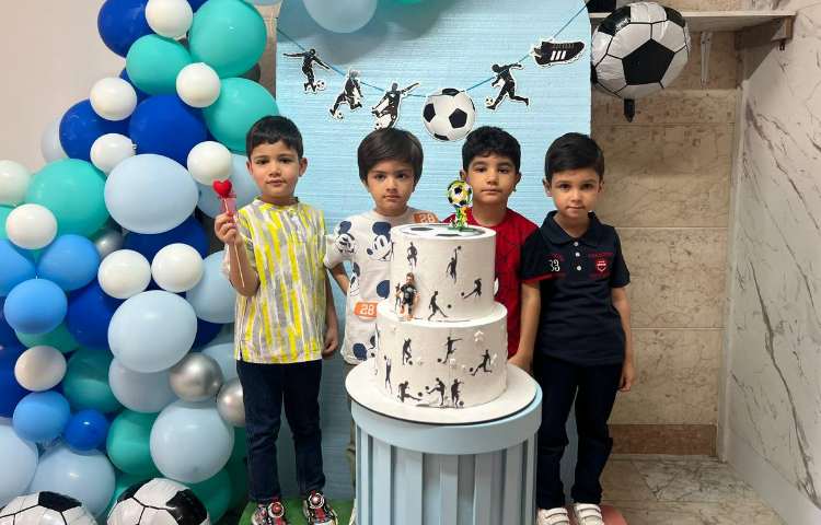 برگزاری جشن تولد دانش آموزان متولد تابستان 18