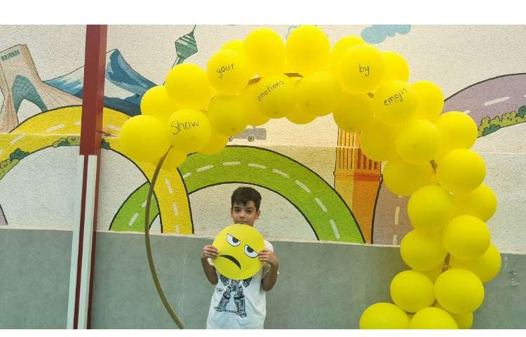 برگزاری جشن روز جهانی ایموجی emoji 11