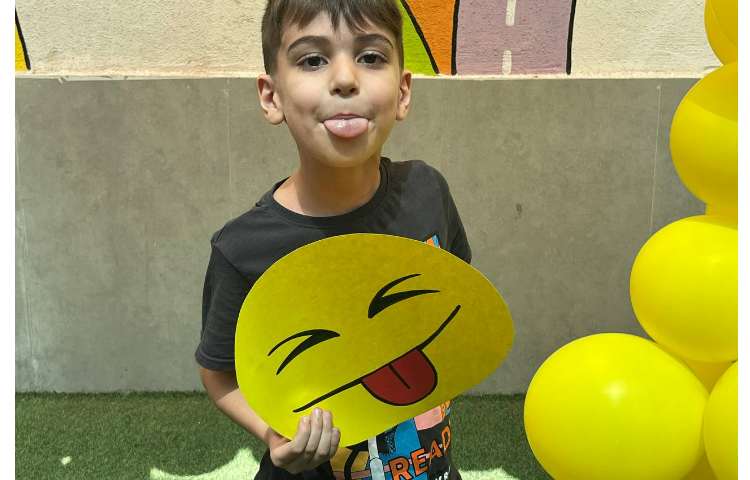 برگزاری جشن روز جهانی ایموجی emoji 27