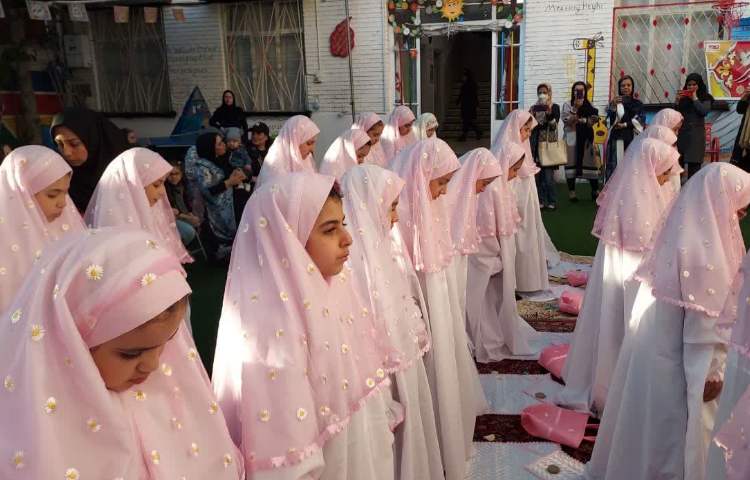 برگزاری جشن عبادت ویژه ی نوگلان پایه سوم 11