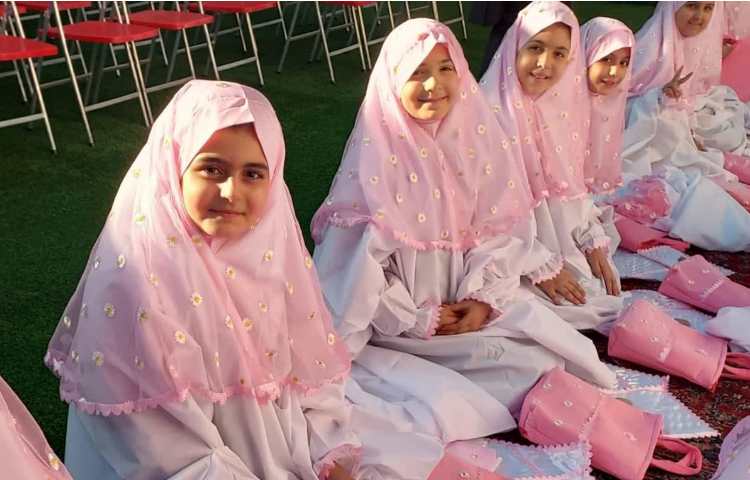 برگزاری جشن عبادت ویژه ی نوگلان پایه سوم 6