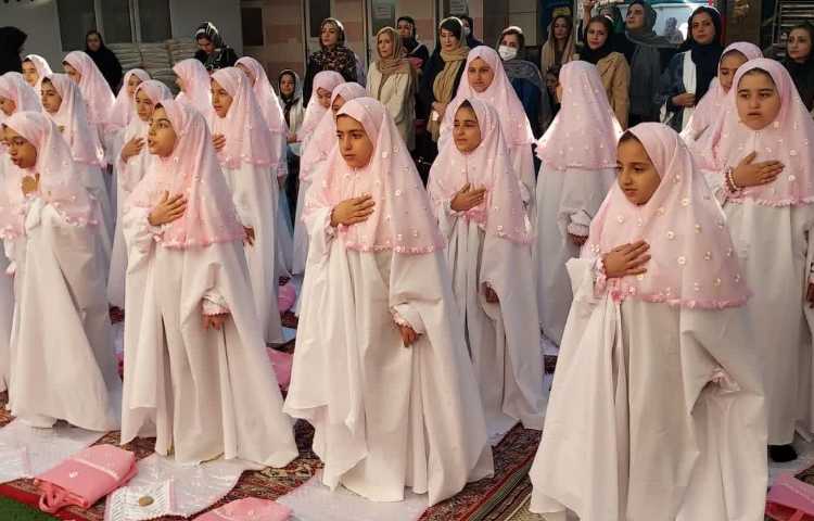 برگزاری جشن عبادت ویژه ی نوگلان پایه سوم 9