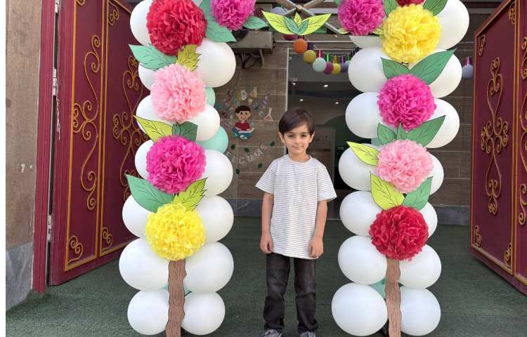برگزاری جشن غنچه ها و شکوفه های دبستان 26