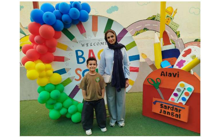 برگزاری جشن غنچه ها و شکوفه های دبستان 42
