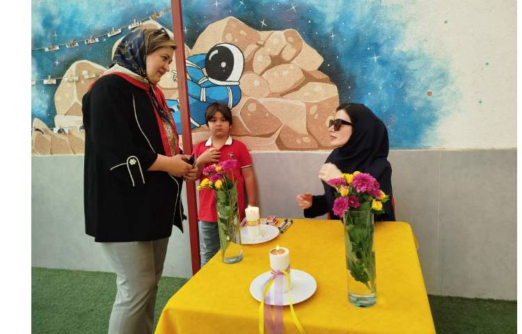 برگزاری جشن غنچه ها و شکوفه های دبستان 83
