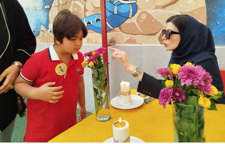 برگزاری جشن غنچه ها و شکوفه های دبستان 86