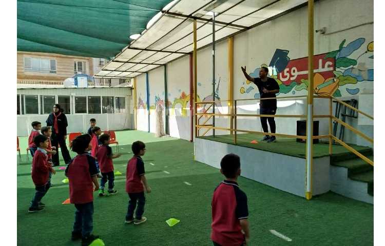 برگزاری جشن غنچه ها و شکوفه های دبستان 91