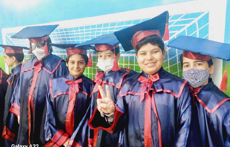 برگزاری جشن فارغ التحصیلی پایه ششم 2