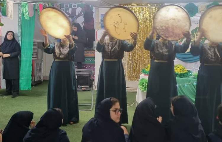 برگزاری جشن هفته وحدت 3