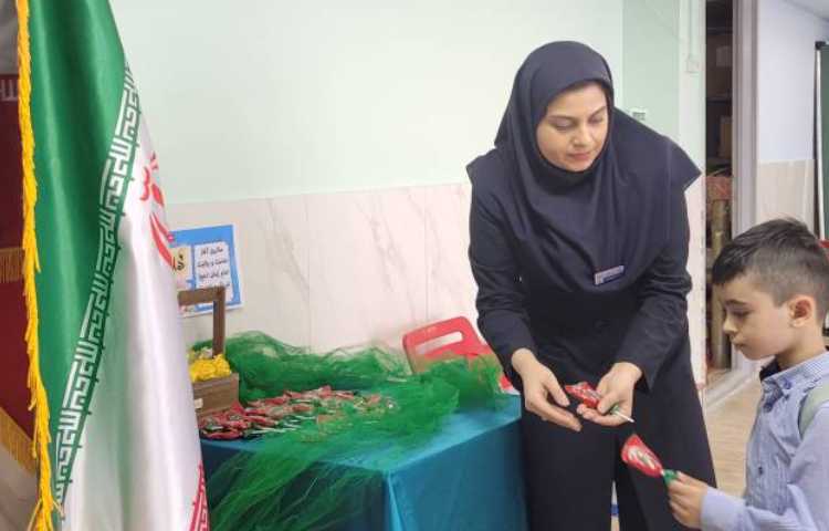 برگزاری جشن همراه با پذیرایی از دانش آموزان به مناسبت آغاز امامت امام زمان(عج) 4