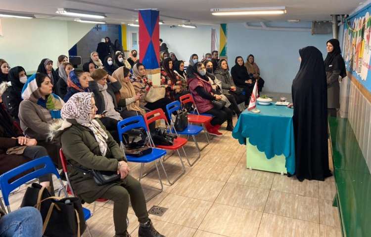 :برگزاری جلسات آموزگاران زبان و پایه با اولیا 2