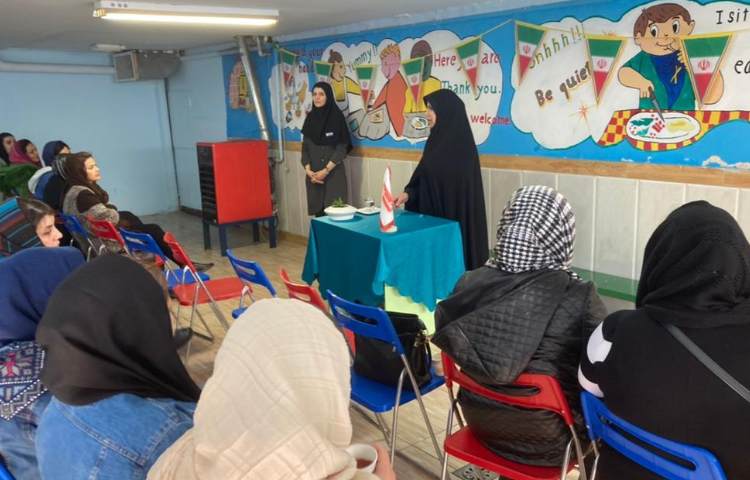 :برگزاری جلسات آموزگاران زبان و پایه با اولیا