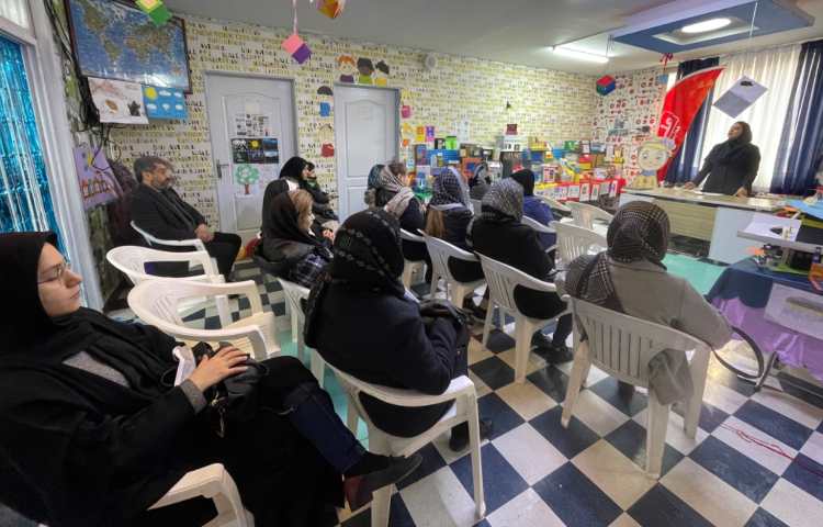 :برگزاری جلسات آموزگاران زبان و پایه پیش دبستان با اولیا 7