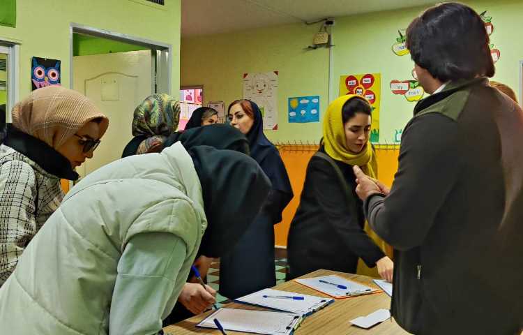 برگزاری جلسات آموزگاران و اولیا 3