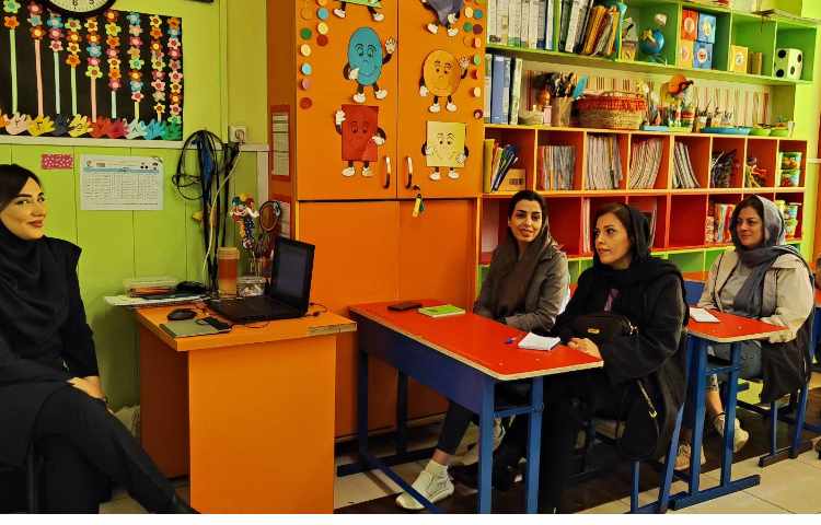 برگزاری جلسات آموزگاران و اولیا 5