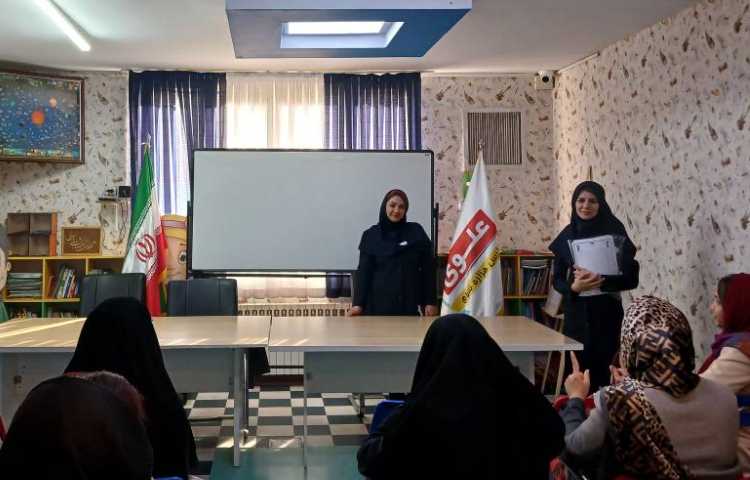 برگزاری جلسات آموزگاران و اولیا 5