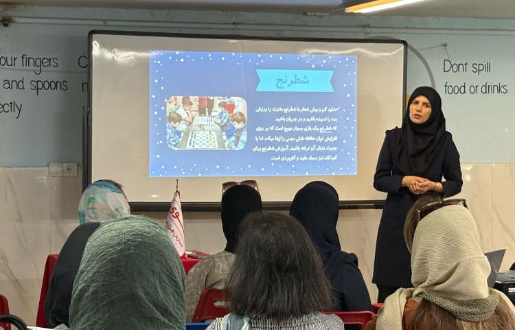 برگزاری جلسات ارائه روش آموزش پایه و زبان 19