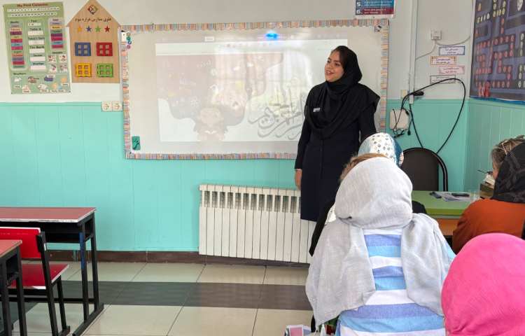 برگزاری جلسات ارائه روش آموزش پایه و زبان 3