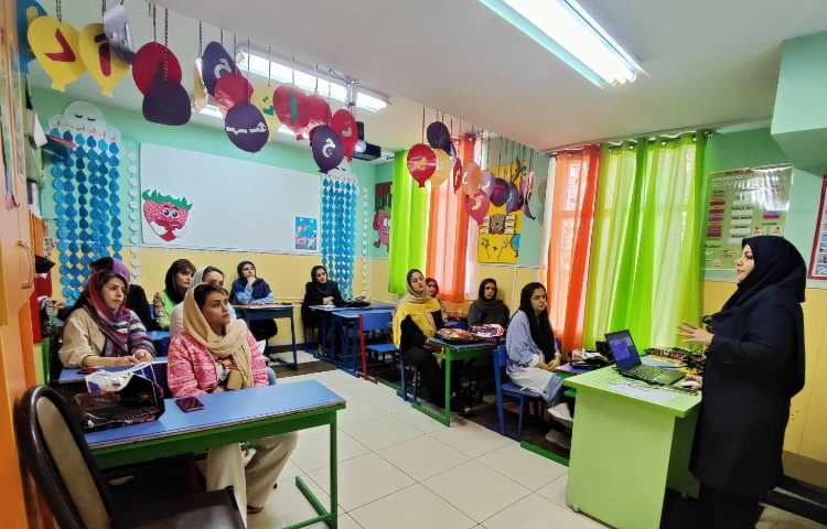 :برگزاری جلسات دانش افزایی و ارائه روش آموزش، پایه دوم دبستان 10