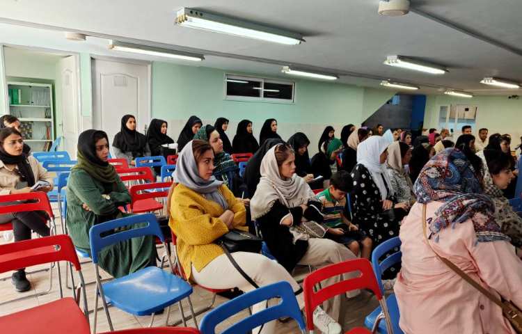 :برگزاری جلسات دانش افزایی و ارائه روش آموزش، پایه دوم دبستان 12