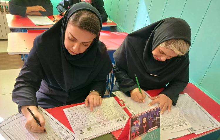 برگزاری جلسات شورای آموزگاران 6