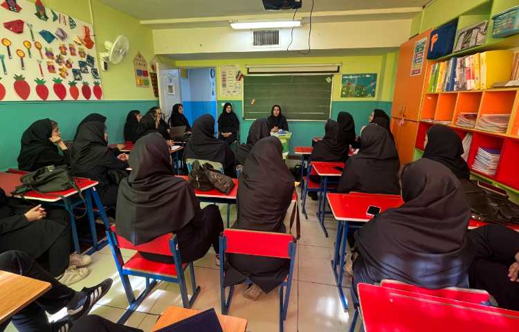 برگزاری جلسات شورای آموزگاران 7