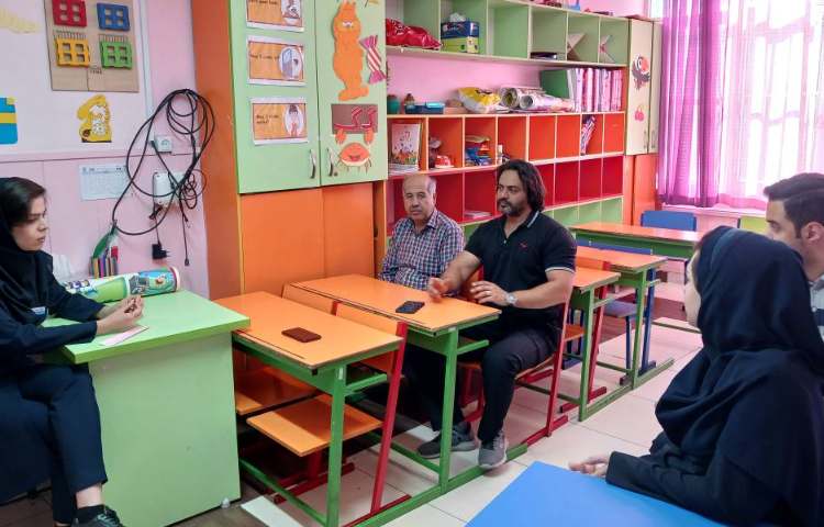 برگزاری جلسات شورای آموزگاران 8