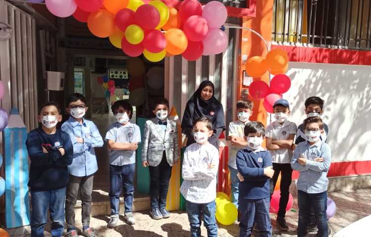 برگزاری جلسات معارفه معلم با دانش آموز همزمان با آغاز سال تحصیلی 2