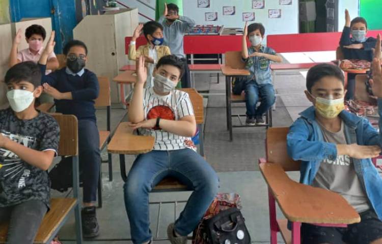 برگزاری جلسات معارفه معلم با دانش آموز همزمان با آغاز سال تحصیلی 6