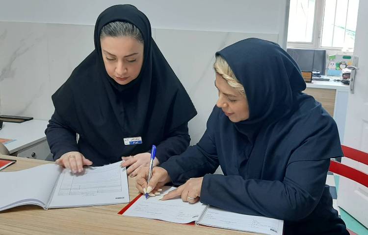 برگزاری جلسات هم‌پایه آموزگاران 1