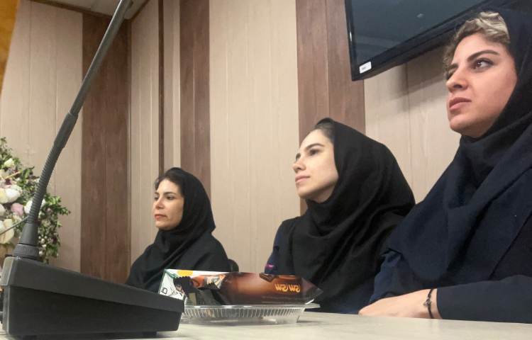 برگزاری جلسه آموزشی بازی های فکری در اداره آموزش و پرورش منطقه 13