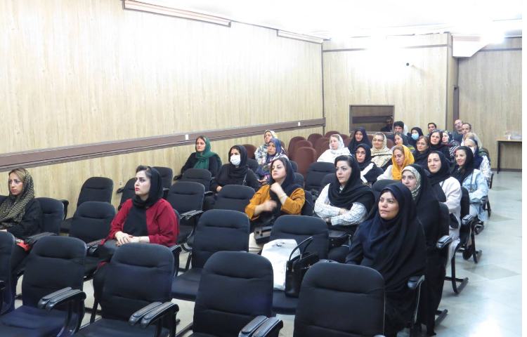 برگزاری جلسه با اولیای دانش آموزان پایه دهم 5