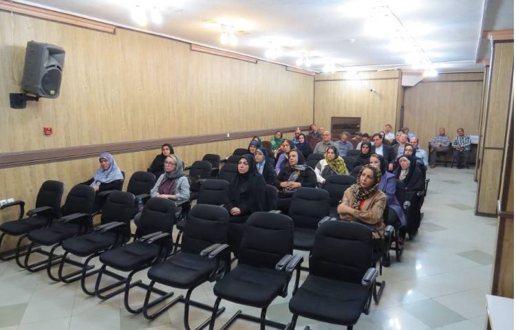 برگزاری جلسه با اولیای دانش آموزان پایه دوازدهم 3