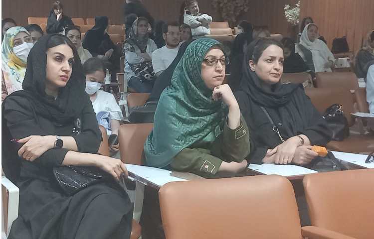 برگزاری جلسه دانش افزایی با حضور مشاور مدرسه خانم رستمی 2