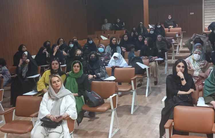 برگزاری جلسه دانش افزایی با حضور مشاور مدرسه خانم رستمی 4