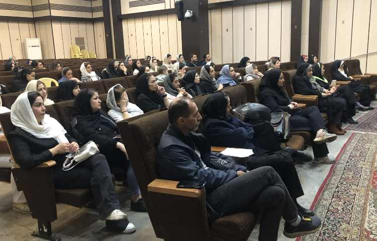 برگزاری جلسه روش آموزگاران فوق برنامه 10