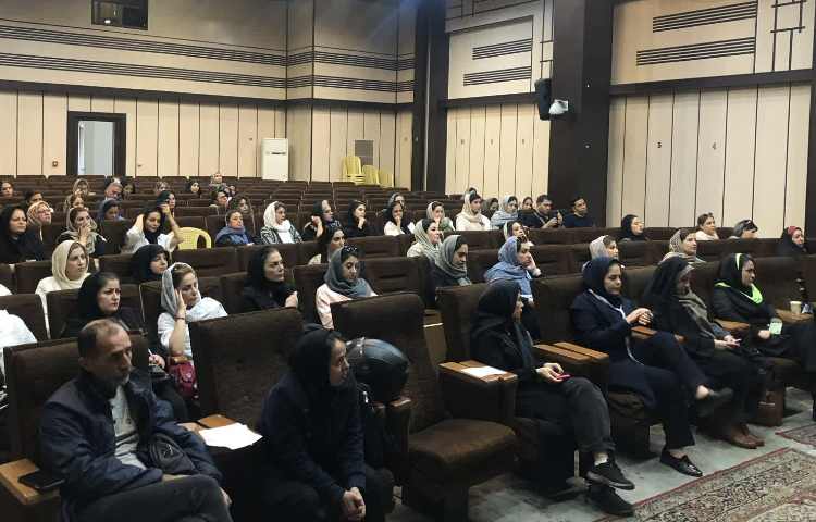 برگزاری جلسه روش آموزگاران فوق برنامه 9