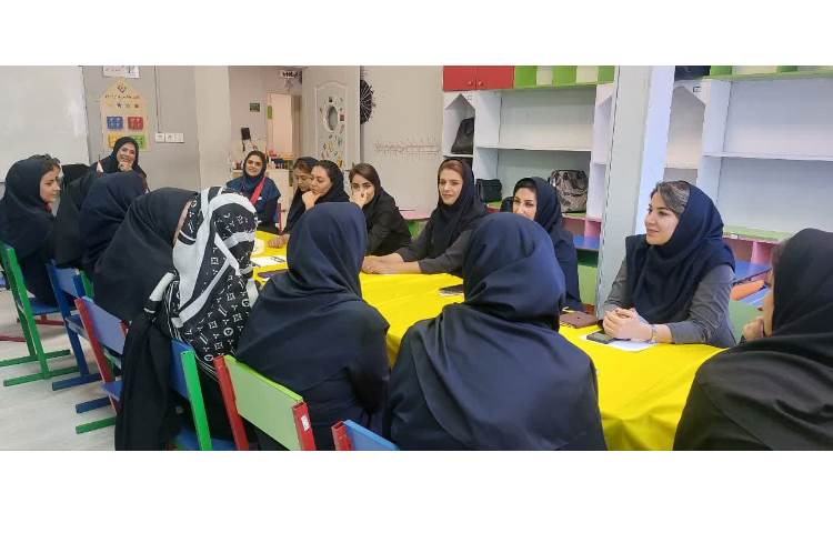 برگزاری جلسه شورای آموزگاران 2