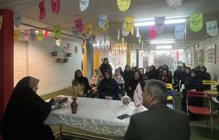 برگزاری جلسه شورای دبیران 4