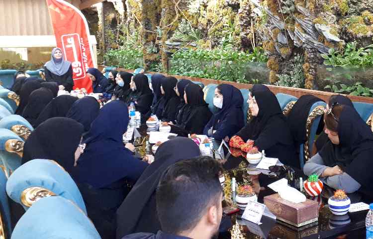 برگزاری جلسه شورای معلمان 4